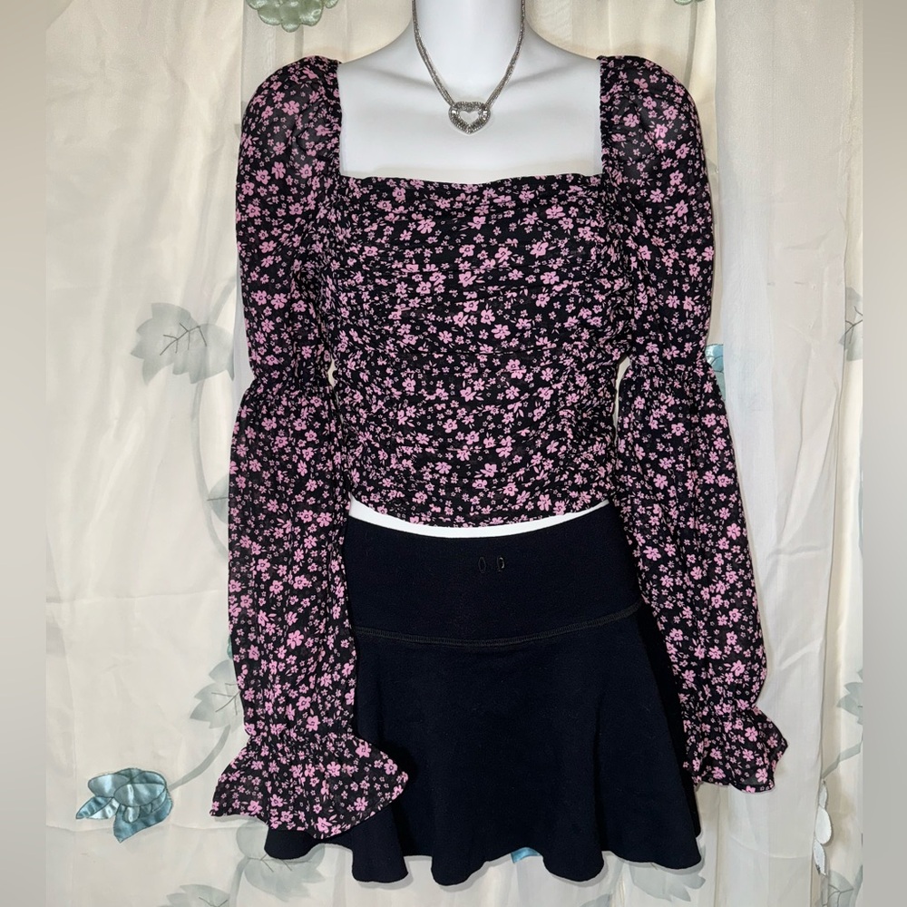 Ruffles Floral Women's Top - Pink and Black